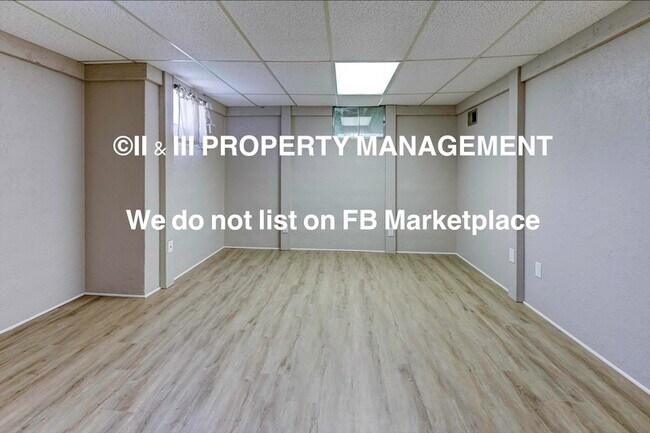 Building Photo - 537 NW Valleybrook Rd