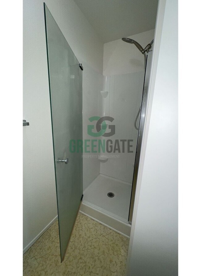 Building Photo - 3401 Winchester Ct