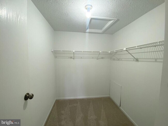 Building Photo - 13433 Whitechurch Cir