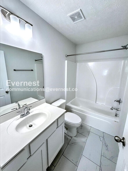 Building Photo - 211 Ansley Wy