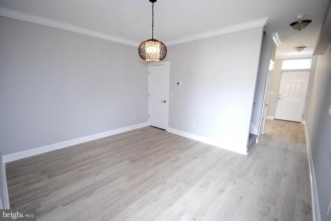 Building Photo - 23 E Union St