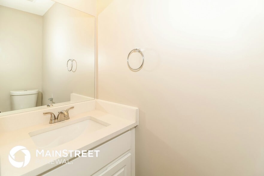 Building Photo - 835 Buffington Ct