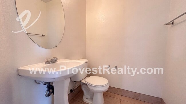 Building Photo - 3 Bed, 2 Bath Victorville Home!!