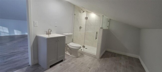 Building Photo - 250 Wood Haven