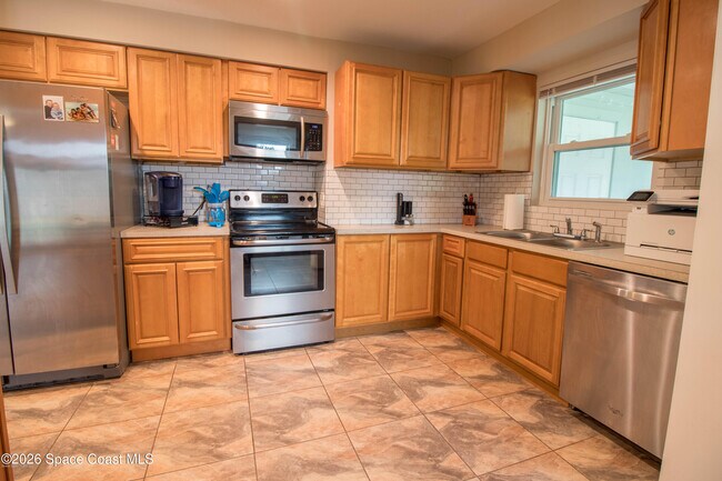 Building Photo - 2812 Kingston Ln