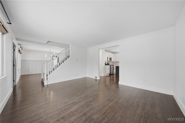 Building Photo - 4316 Clinton St