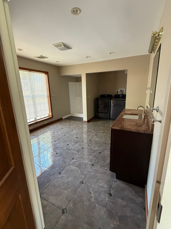 Building Photo - 2637 Mountain Rd