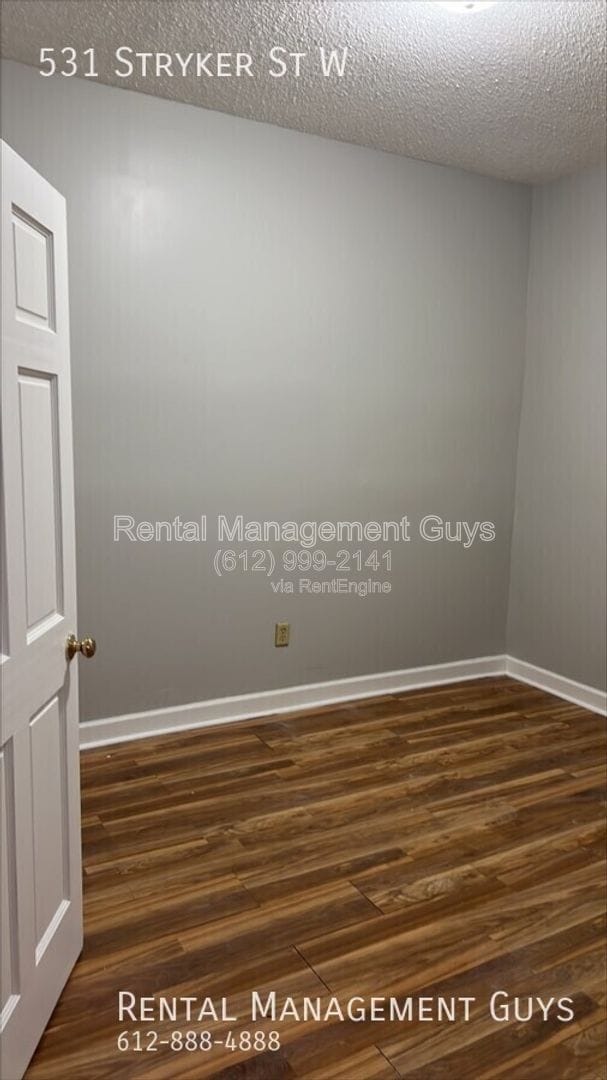 Building Photo - 531 S Stryker Ave