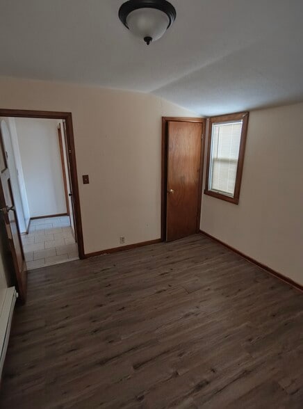 Building Photo - 4650 N 39th St