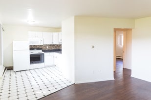 Building Photo - 125 Hill Street Apartments