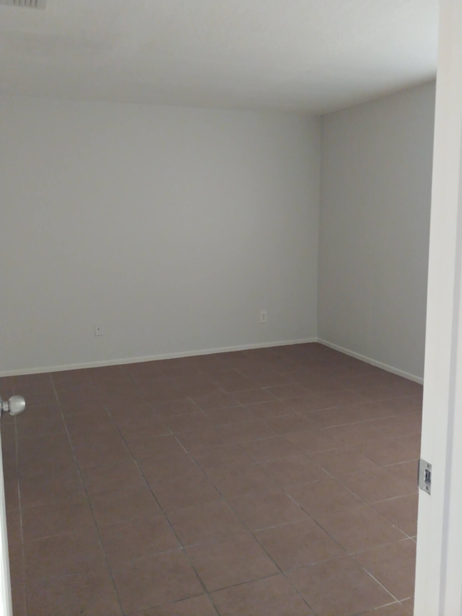 Building Photo - 2521 Rio Pinar Lakes Blvd