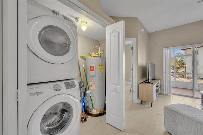 Building Photo - 676 Sandy Neck Ln