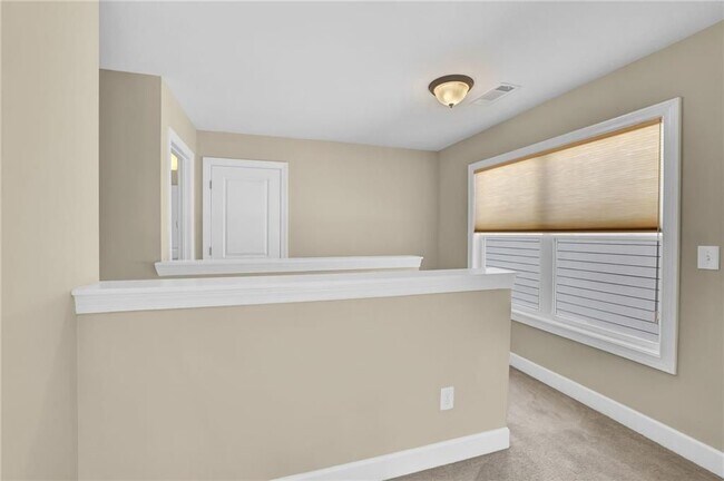 Building Photo - 3708 Majestic Oak Dr SW