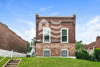 Building Photo - 3216 Itaska St