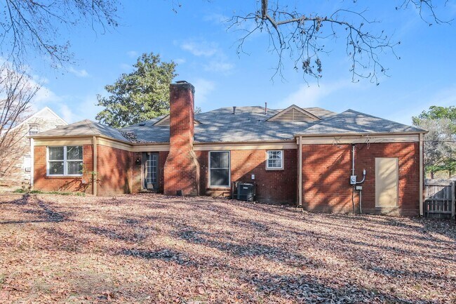 Building Photo - 5223 Braidwood Cove