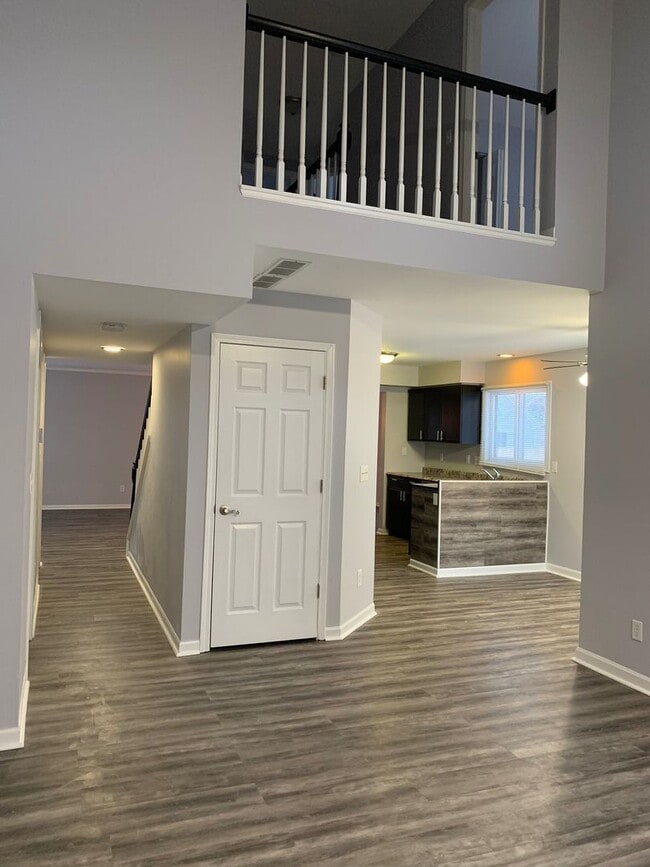 Building Photo - Beautiful White Caps Single Family Home