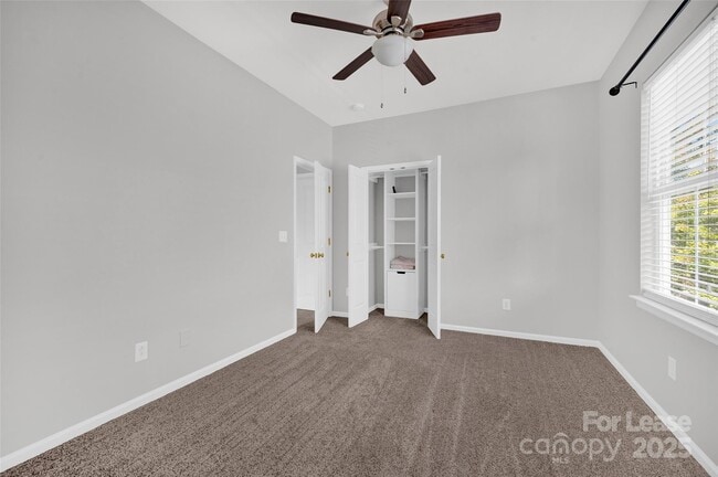 Building Photo - 104 Kensington St