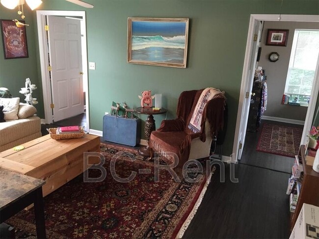 Building Photo - 434 Wayne St