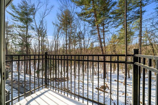 Building Photo - 7 Saint James Pl