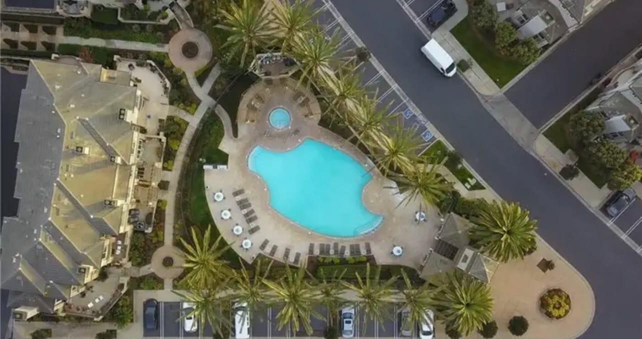 Building Photo - 19457 Surfset Dr