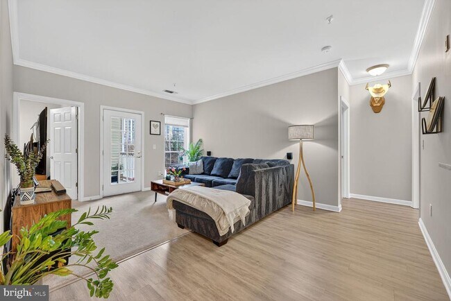 Building Photo - 4550 Strutfield Ln