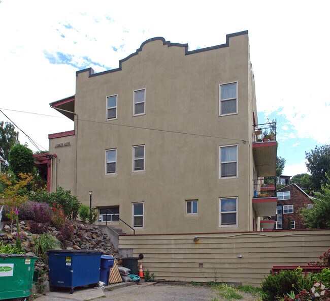 Building Photo - Lomita Vista