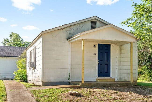 Building Photo - Lafayette Road-420