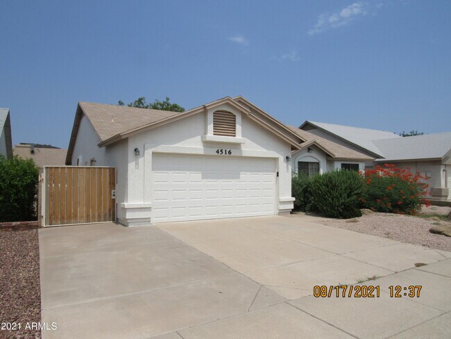 Primary Photo - 4516 W Behrend Dr
