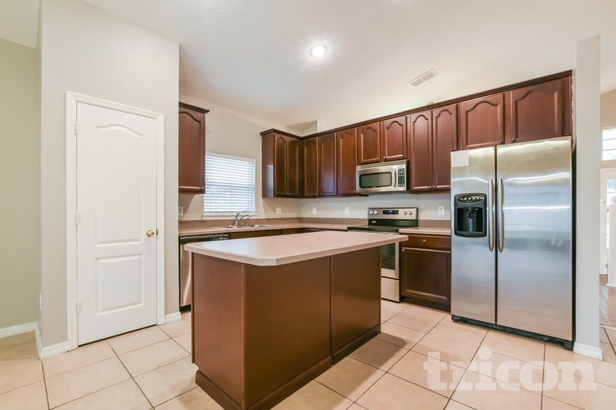 Building Photo - 403 Marathon Ln