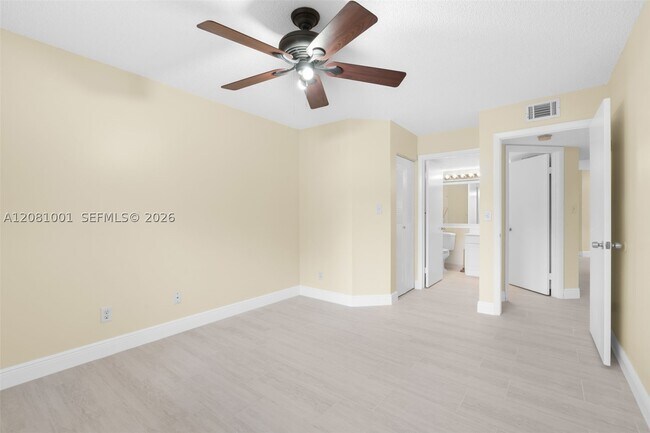 Building Photo - 1178 Coral Club Dr