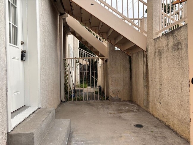 Building Photo - Welcome to 955 Figueroa Terrace.