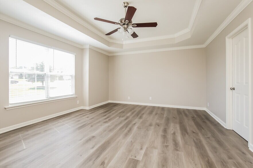 Building Photo - 606 Martinsdale Ct