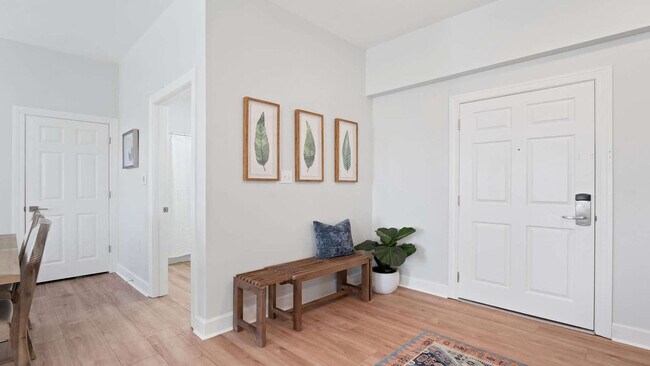 Building Photo - 10343 E County Hwy 30A