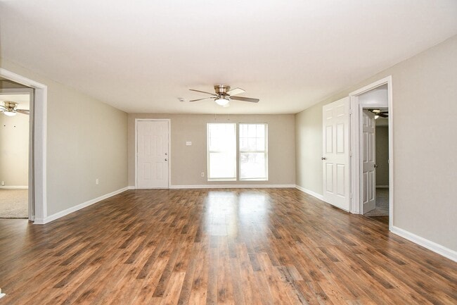 Building Photo - 2928 Wayne St