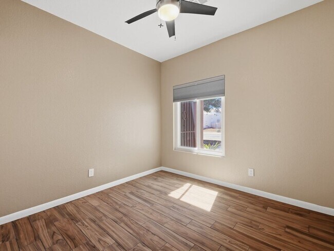 Building Photo - 8647 E Bullrider Pl