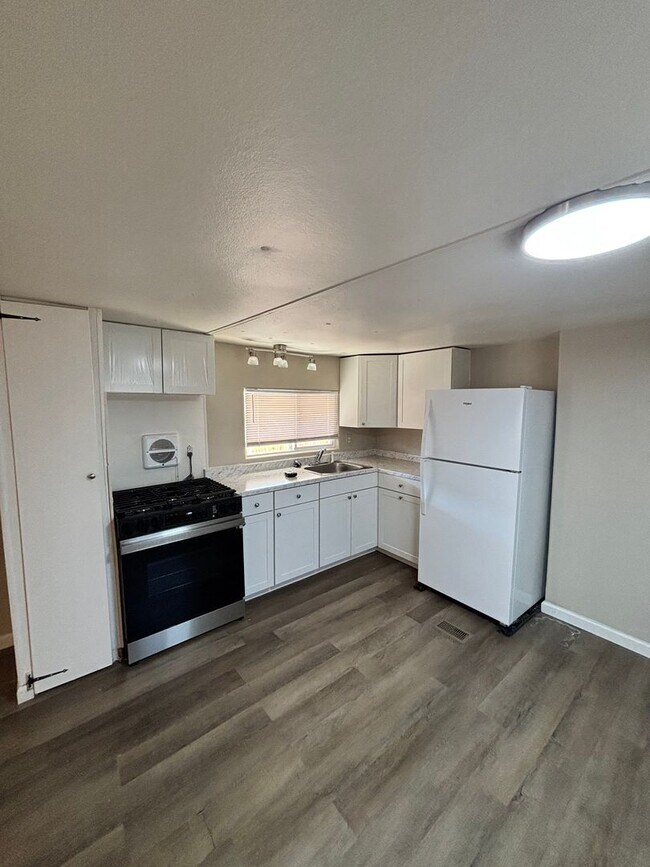 Building Photo - Available Now!