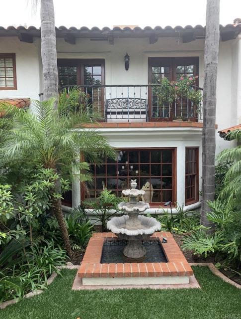 Building Photo - 7401 Luna De Oro