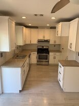 Building Photo - 7560 Corbin Ave