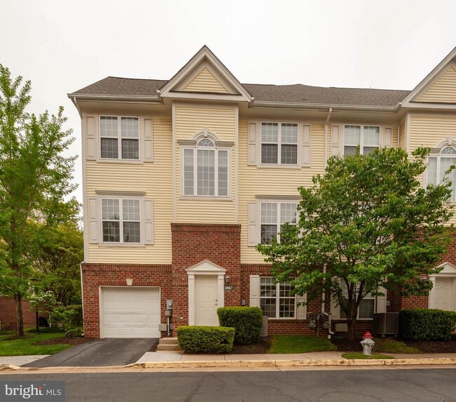 Building Photo - 8067 Nicosh Cir Ln
