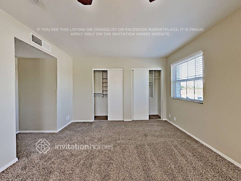 Building Photo - 3729 W Villa Maria Dr