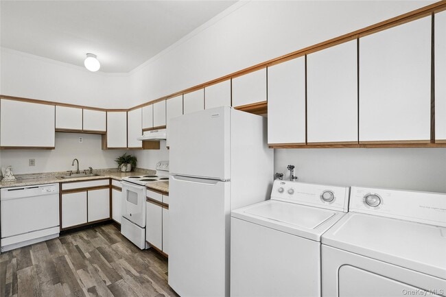 Building Photo - 208 Wheatley Rd