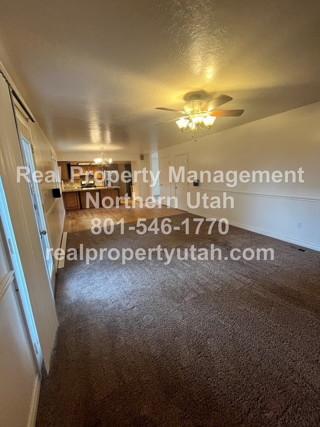 Building Photo - Large 5 Bedroom Home In Farmington Coming ...