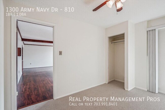 Building Photo - 1300 Army Navy Dr