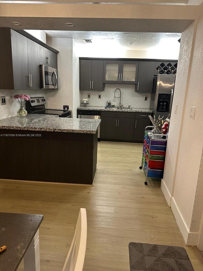 Building Photo - 15304 SW 81st Ln