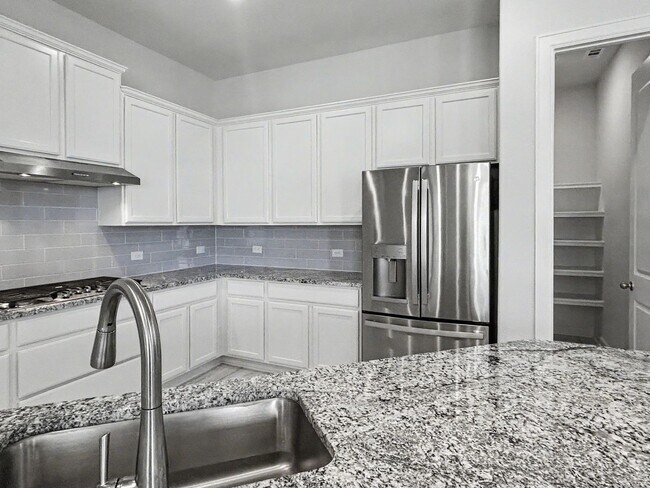 Building Photo - 3708 Eliberis