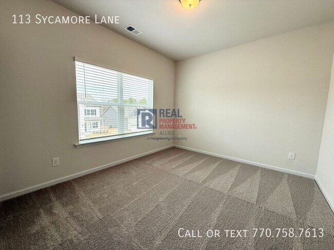 Building Photo - 113 Sycamore Ln