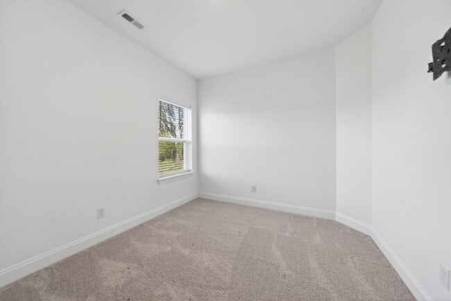 Building Photo - 1088 Linn Cv Ct