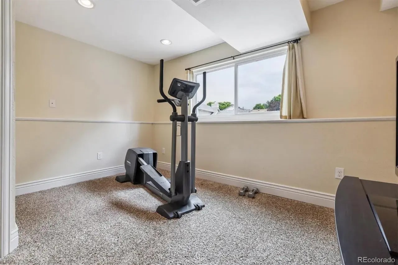 3rd bedroom - 693 Delwood Ct