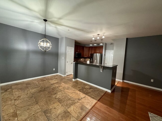 Building Photo - Beautiful 3 Bedroom town-home in Haymaker Pointe