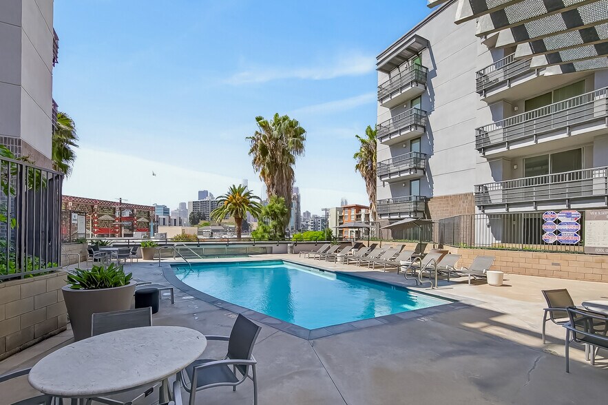 Building Photo - 629 Traction Ave